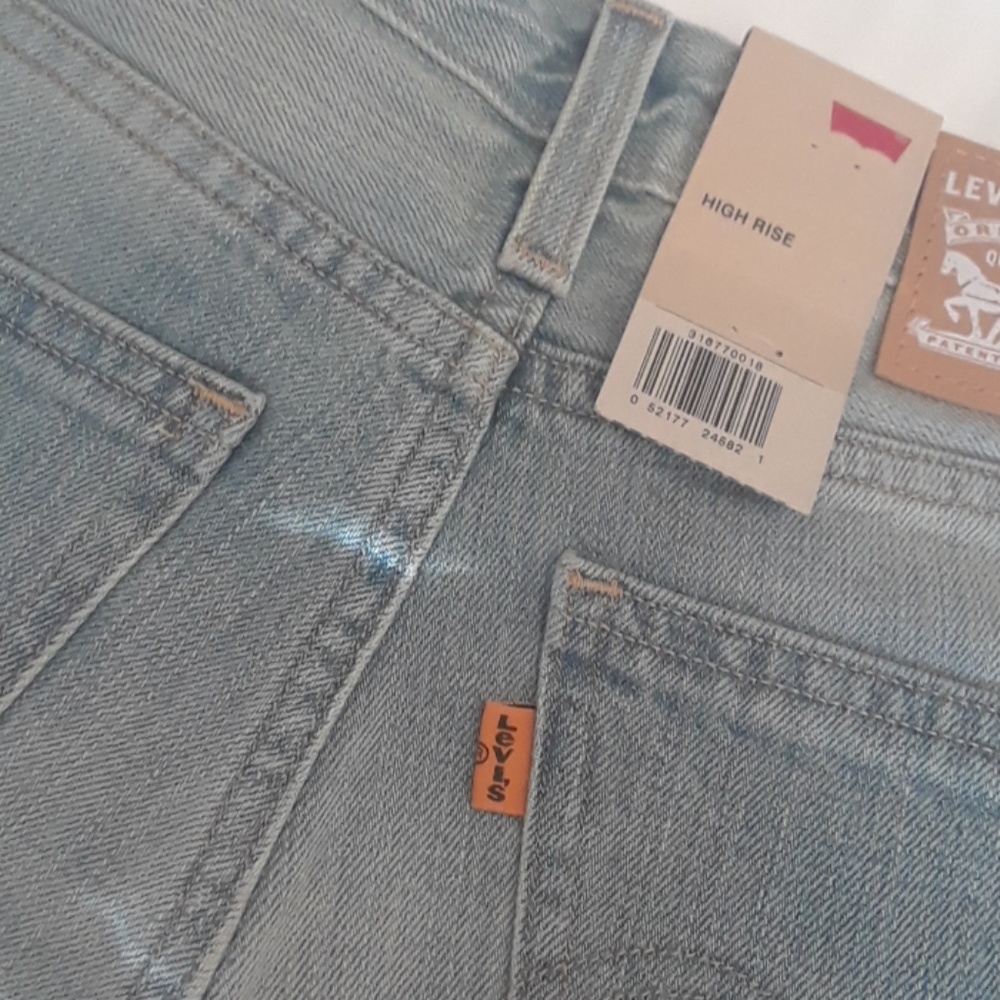 Levis shorts - Picture 6 of 6